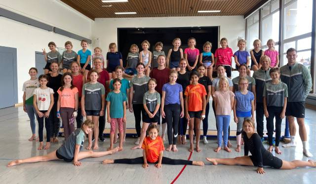 Gruppenbild des Geräteturnens Schupfart
