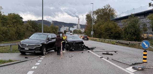 Eine Person wurde bei dem Unfall in Oftringen leicht verletzt.