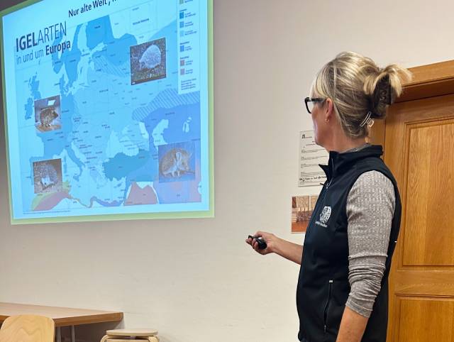 Dagmar Sens von der Igelhilfe Baselbiet. Foto: Peter Ernst